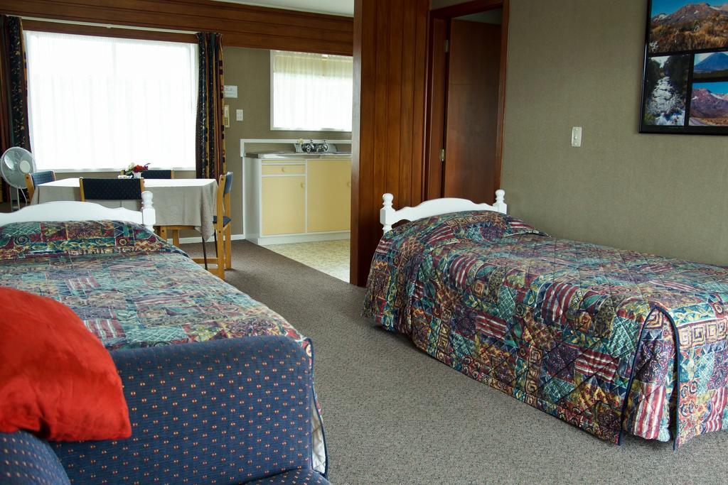 Panorama Motel Levin Room photo